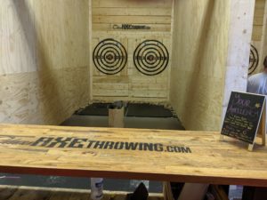 alt="axe throwing of cleveland"
